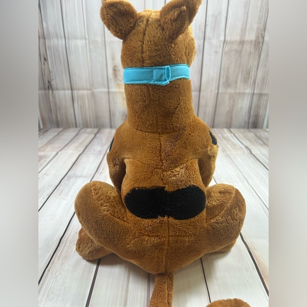 Scooby-Doo Plush Dog Toy - Brown - Picture 3 of 7